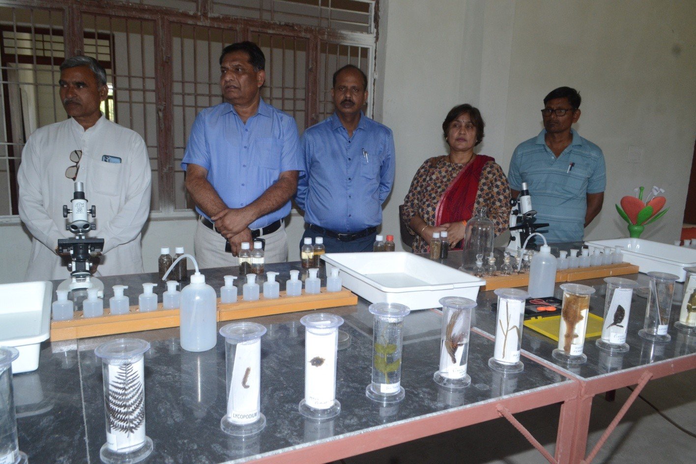 Biology laboratory visit