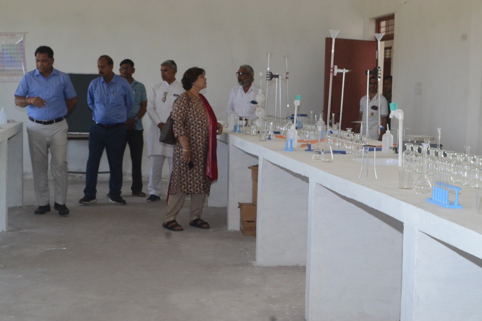 Chemistry laboratory tour
